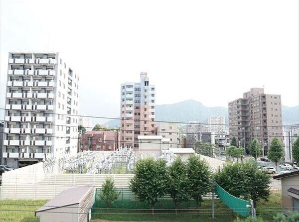 【札幌市中央区南五条西のマンションの眺望】