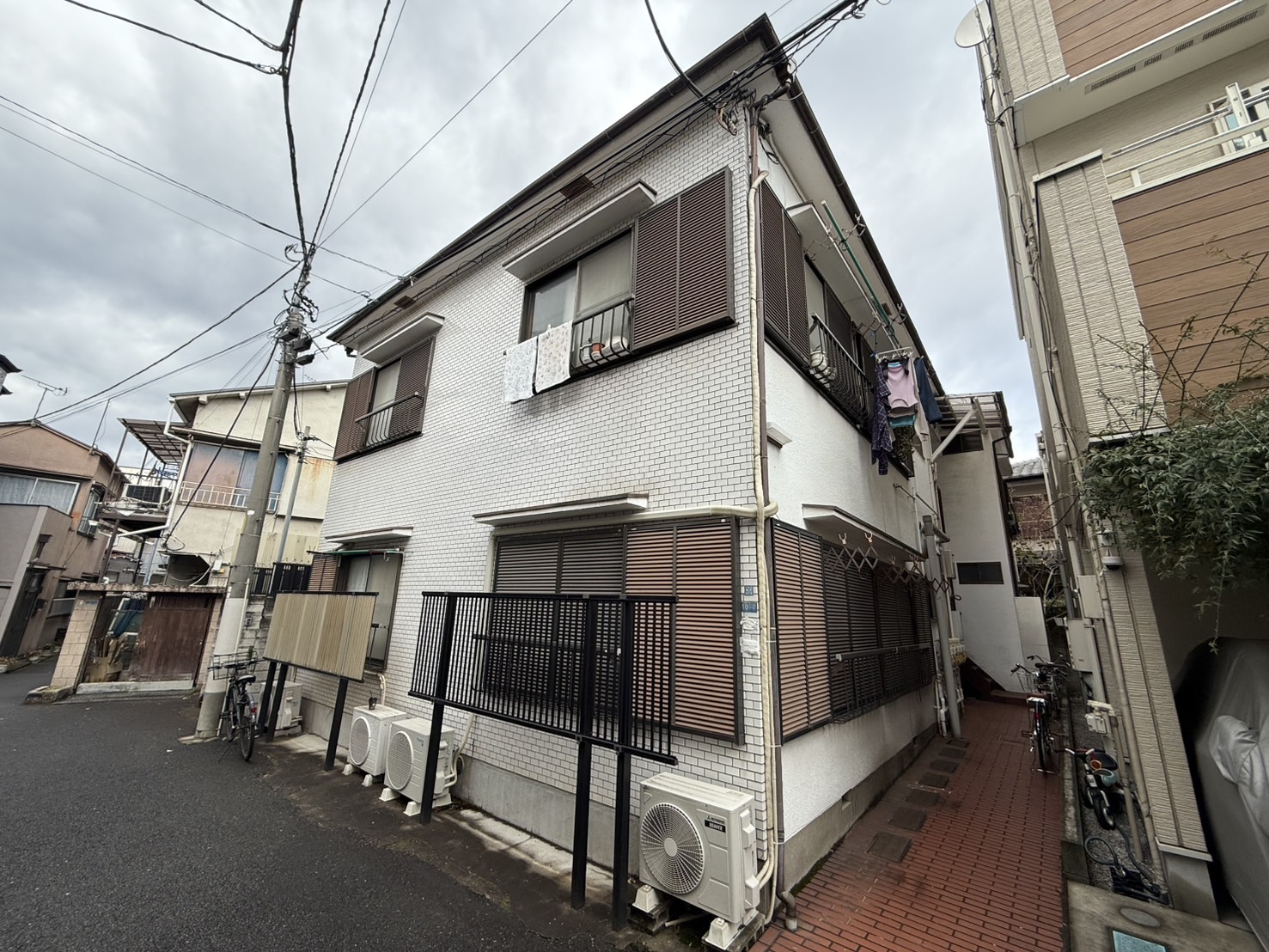 根岸コーポの建物外観