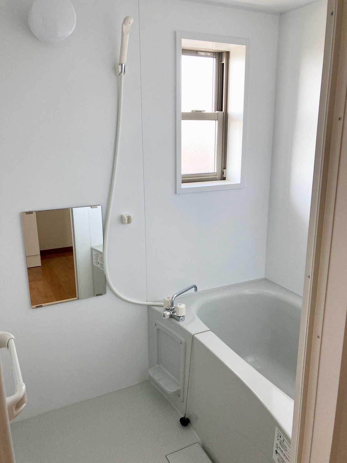 バス・シャワールーム　未使用、トイレ別