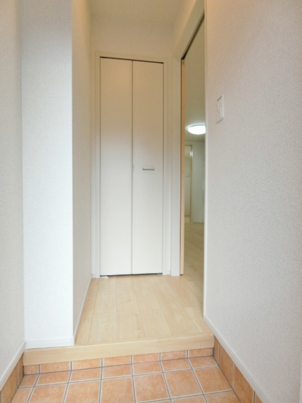 玄関　図面と現状に相違がある場合には現状を優先