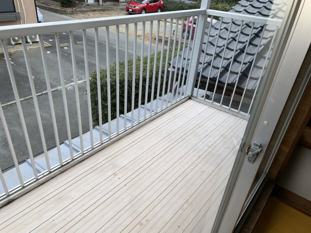 バルコニー　広くて陽当たり良好なバルコニーです♪