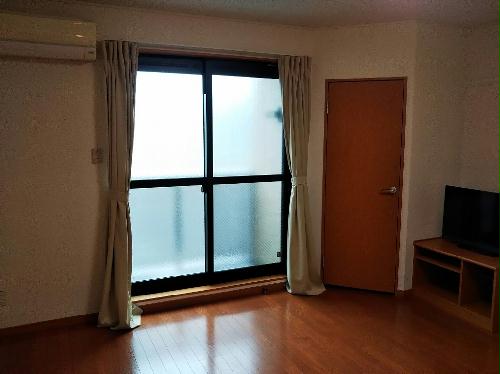 居室・リビング　１階のお部屋です。同タイプの写真です。