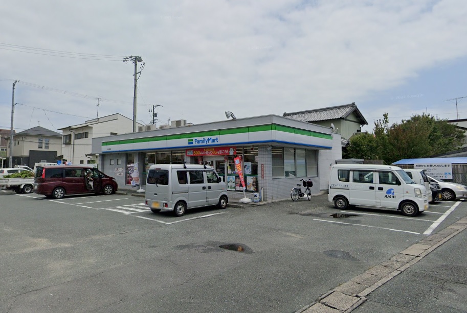コンビニ　ファミリーマート　浜松蜆塚店（コンビニ）まで400m