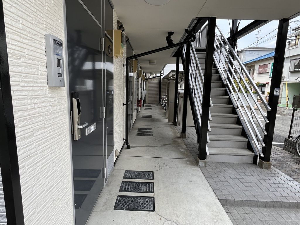 エントランス　エントランス