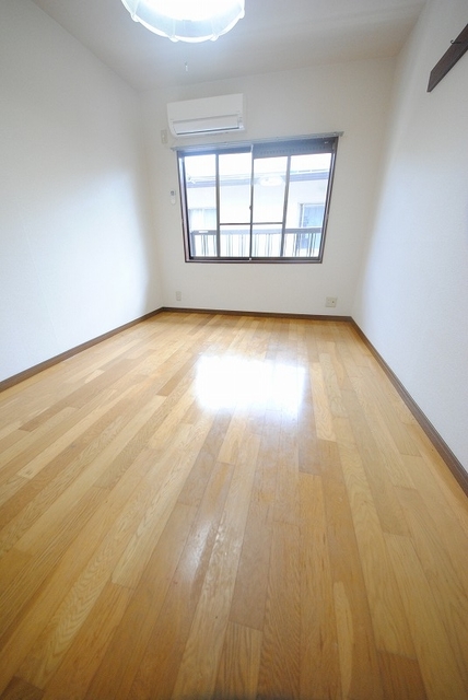 居室・リビング　写真は２０３号室