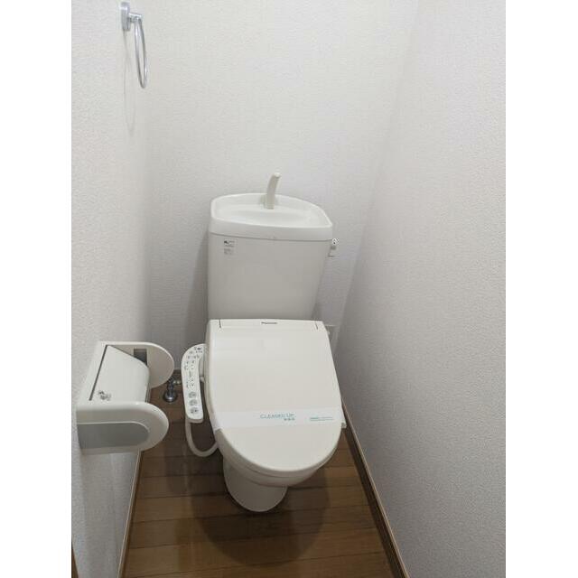 トイレ　温水洗浄便座付