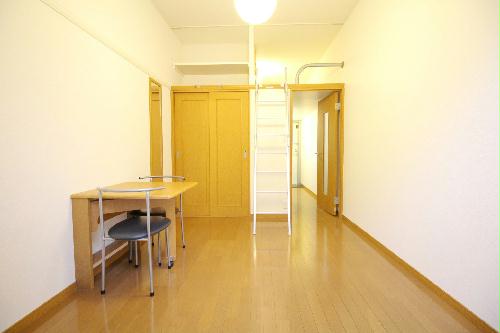 居室・リビング　1F　フローリング仕様