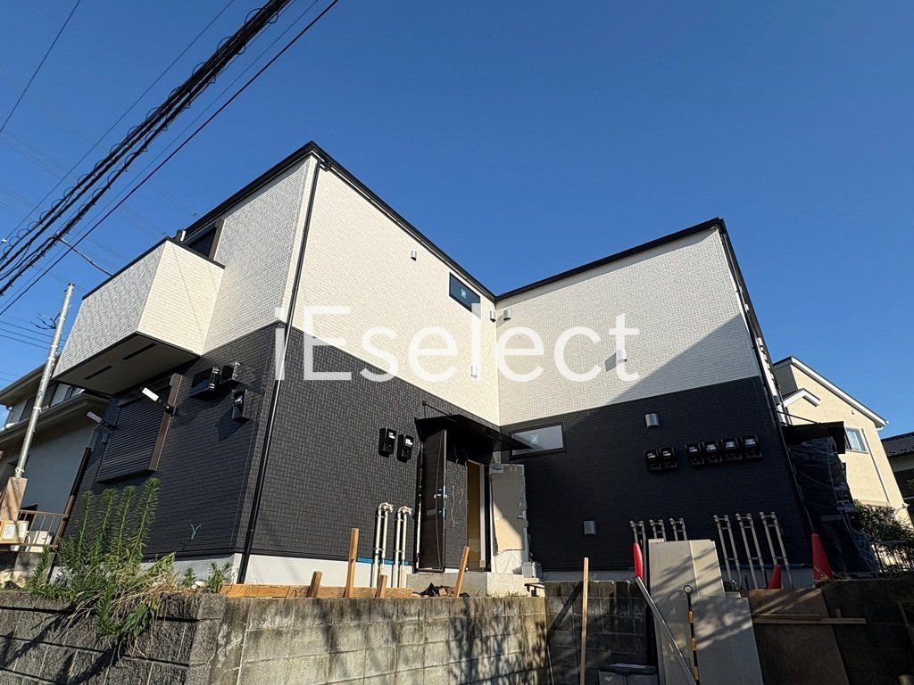 建物外観　2025年8月完成予定！インターネット無料、都市ガスのお部…