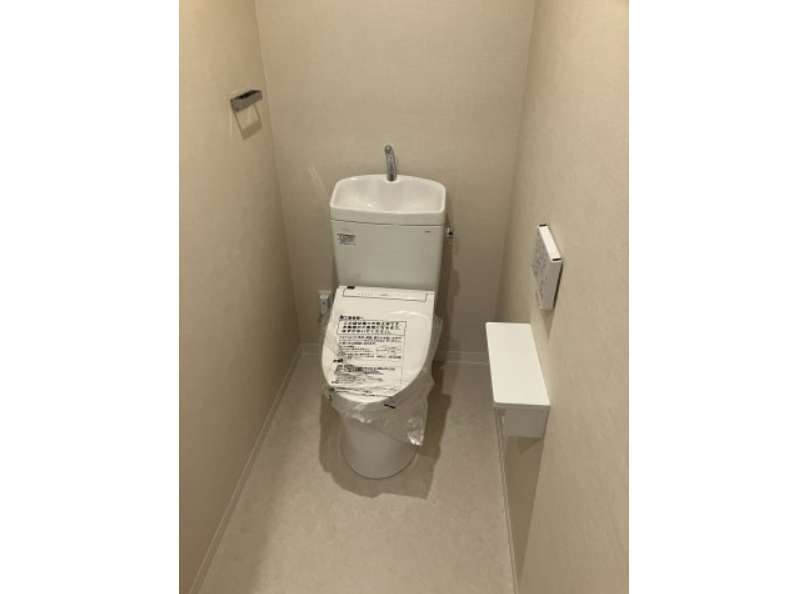 トイレ　同タイプ参考写真