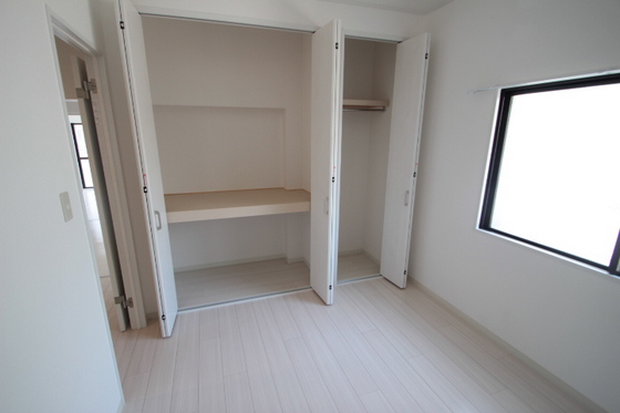 収納　※別部屋の写真です