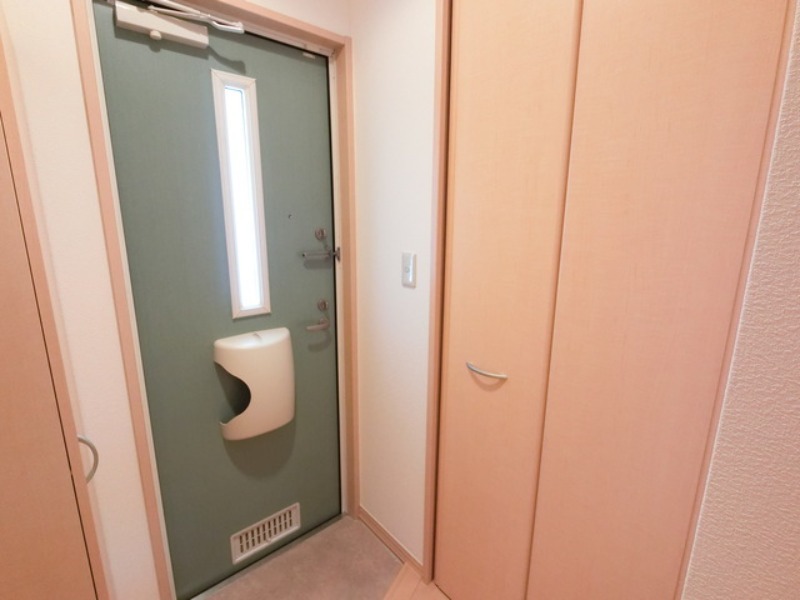 玄関　図面と現状に相違がある場合には現状を優先