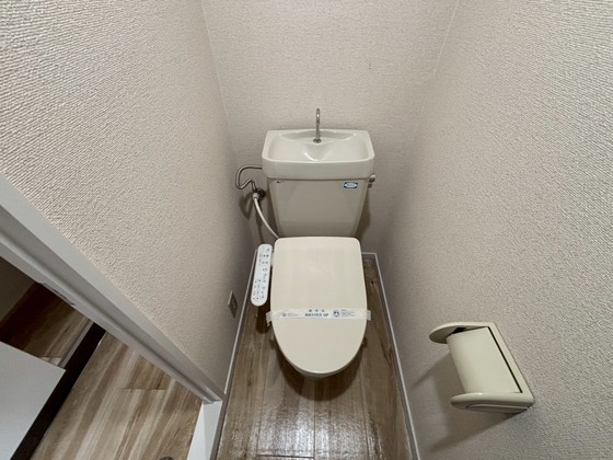 トイレ　※別部屋の写真です