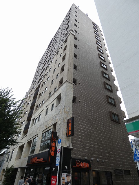 グランカーサ新宿御苑の外観写真