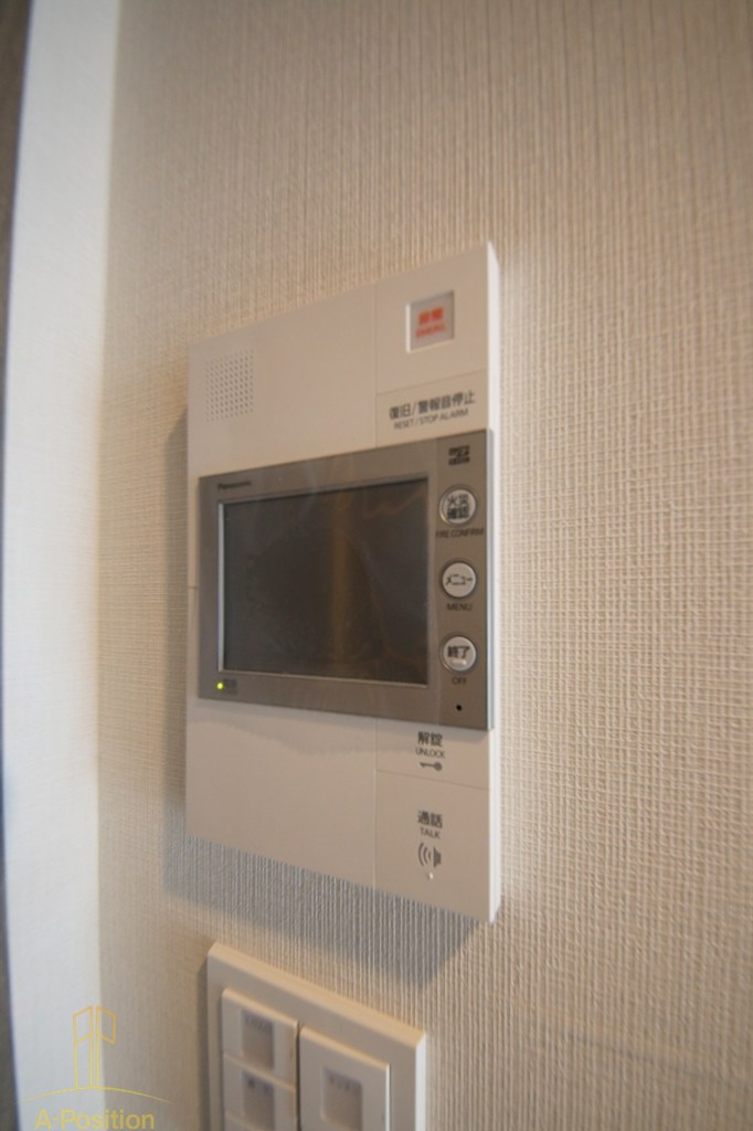 セキュリティ　コンフォリア・リヴ本町WEST Q