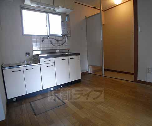 玄関　奥が玄関です