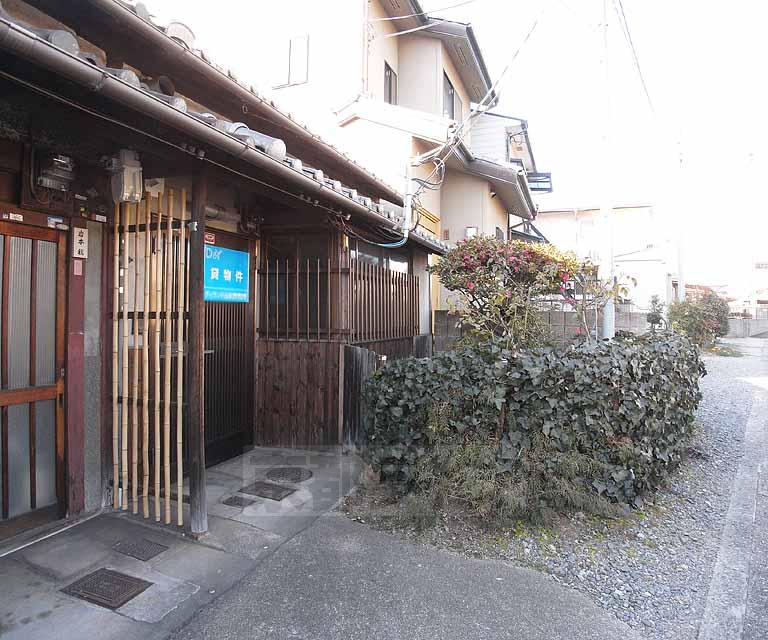 建物外観　京風の平屋貸家です。