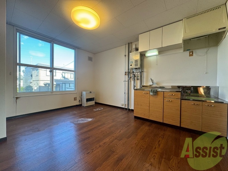 居室・リビング　広くてキレイなお部屋が広がっていて、充実した生活が送れそう。