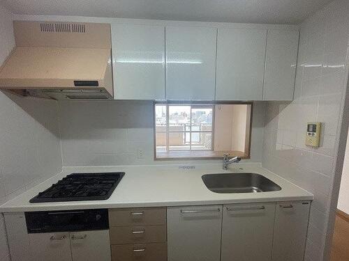 キッチン　キッチン：現状回復工事後の写真（2025年6月）     （