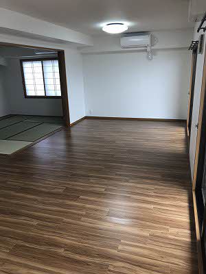 サントノーレ高松中央の居間写真
