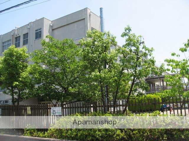 小学校　高槻市立如是小学校（小学校）まで662m