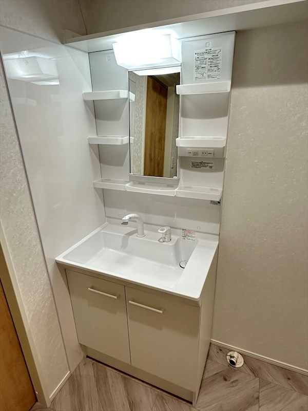 洗面設備　シャンプードレッサー