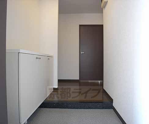 玄関　シューズボックス付きです。