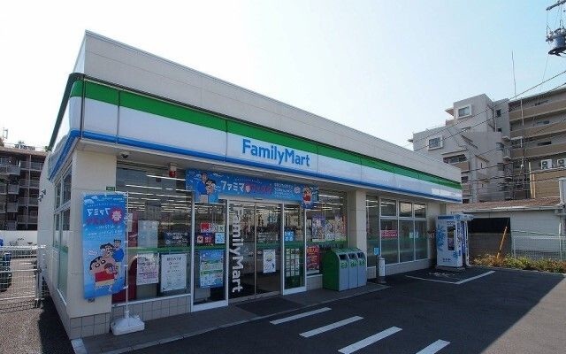 コンビニ　ファミリーマート前原駅前店（コンビニ）まで450m