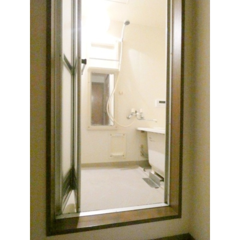 バス・シャワールーム　図面と現状に相違がある場合には現状を優先