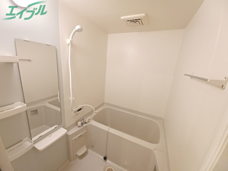 バス・シャワールーム　同型参考写真