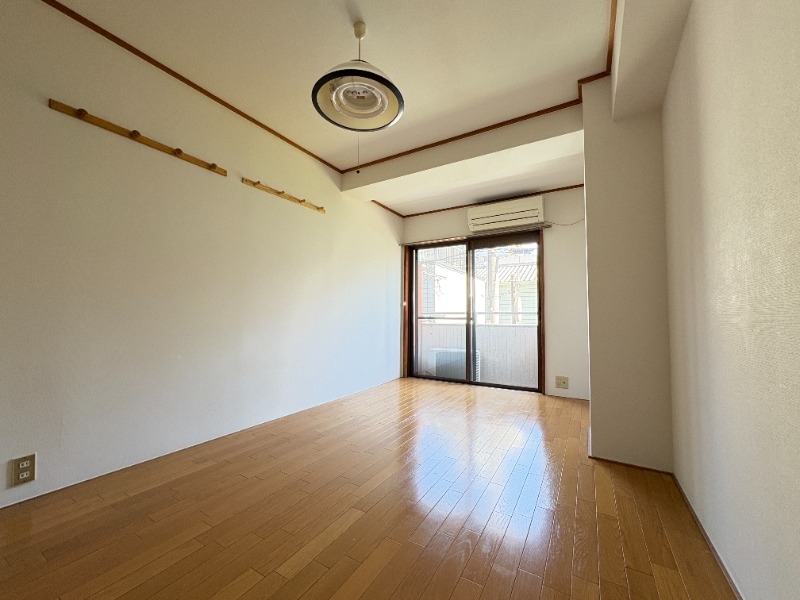 居室・リビング　ゆったりとした広めの間取りは使いやすいですね。