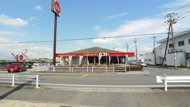 飲食店　ガスト木更津北店（飲食店）まで300m