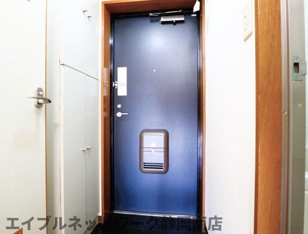 玄関　ゆったりとした玄関です