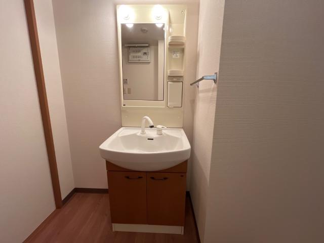 洗面設備　洗髪洗面化粧台