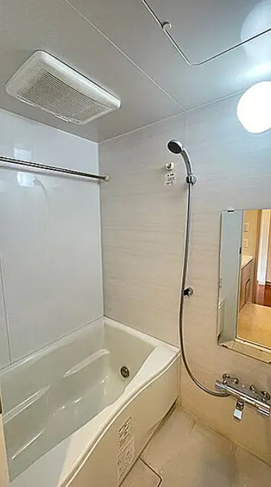 バス・シャワールーム　※別部屋参考写真