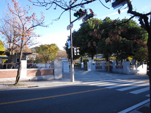 大学・短大　山梨大学　徒歩９分（大学・短大）まで650m