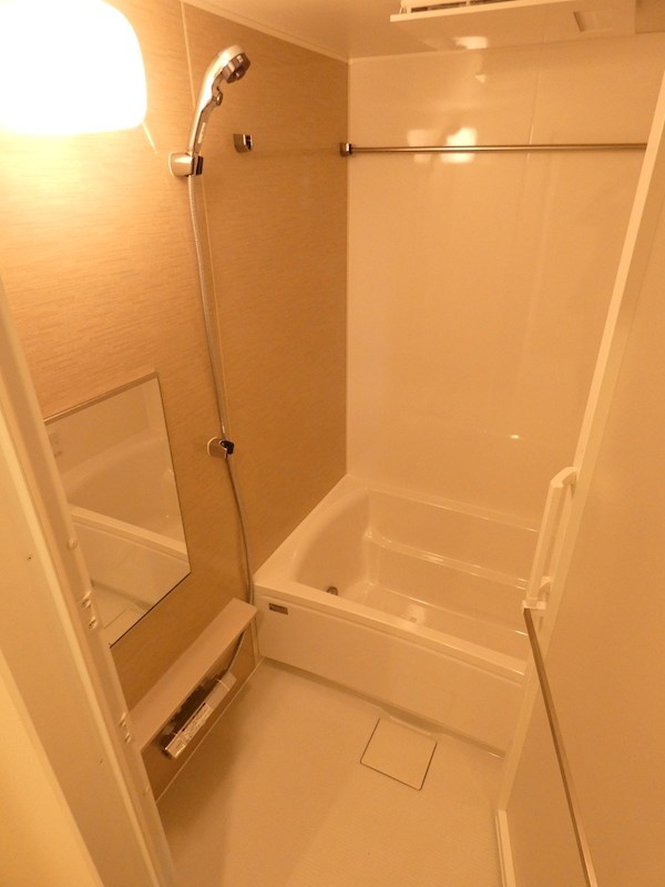 バス・シャワールーム　※別室の写真です。ご参照ください。