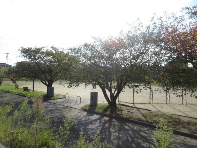 公園　住吉運動公園（公園）まで858m