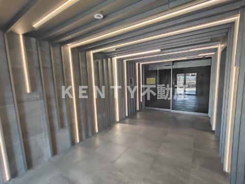 エントランス　建物の内部です