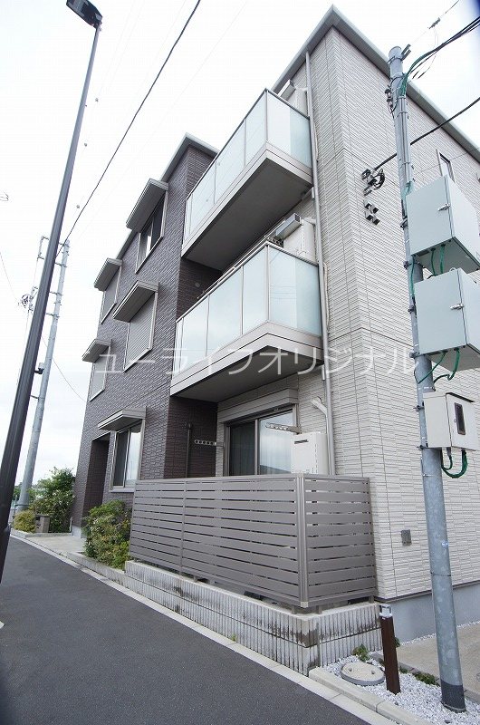 建物外観　積水ハウス施工の賃貸住宅「シャーメゾン」☆