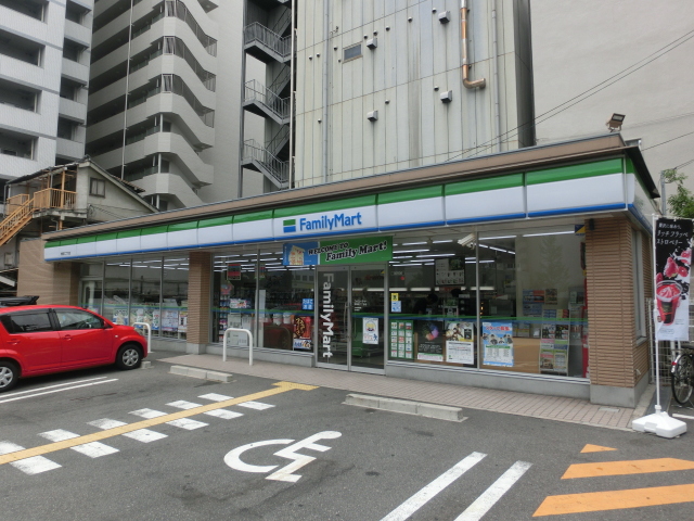 コンビニ　ファミリーマート常盤町二丁目店（コンビニ）まで77m