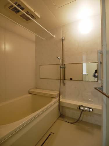 バス・シャワールーム　バスルーム