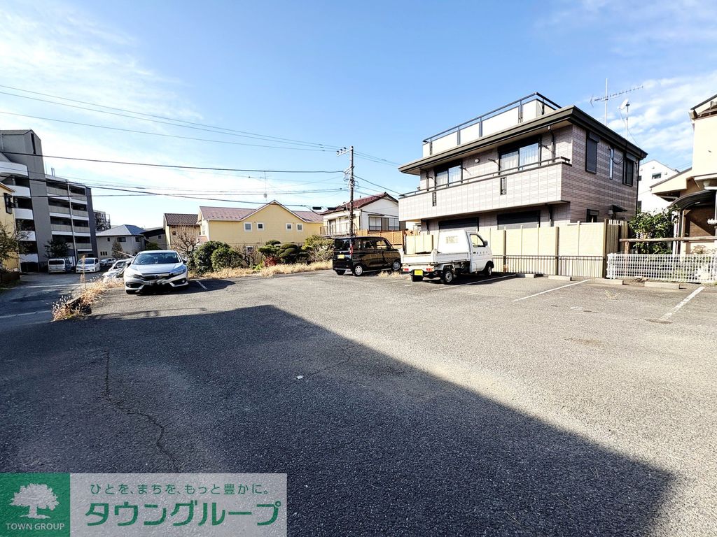 駐車場　駐車場