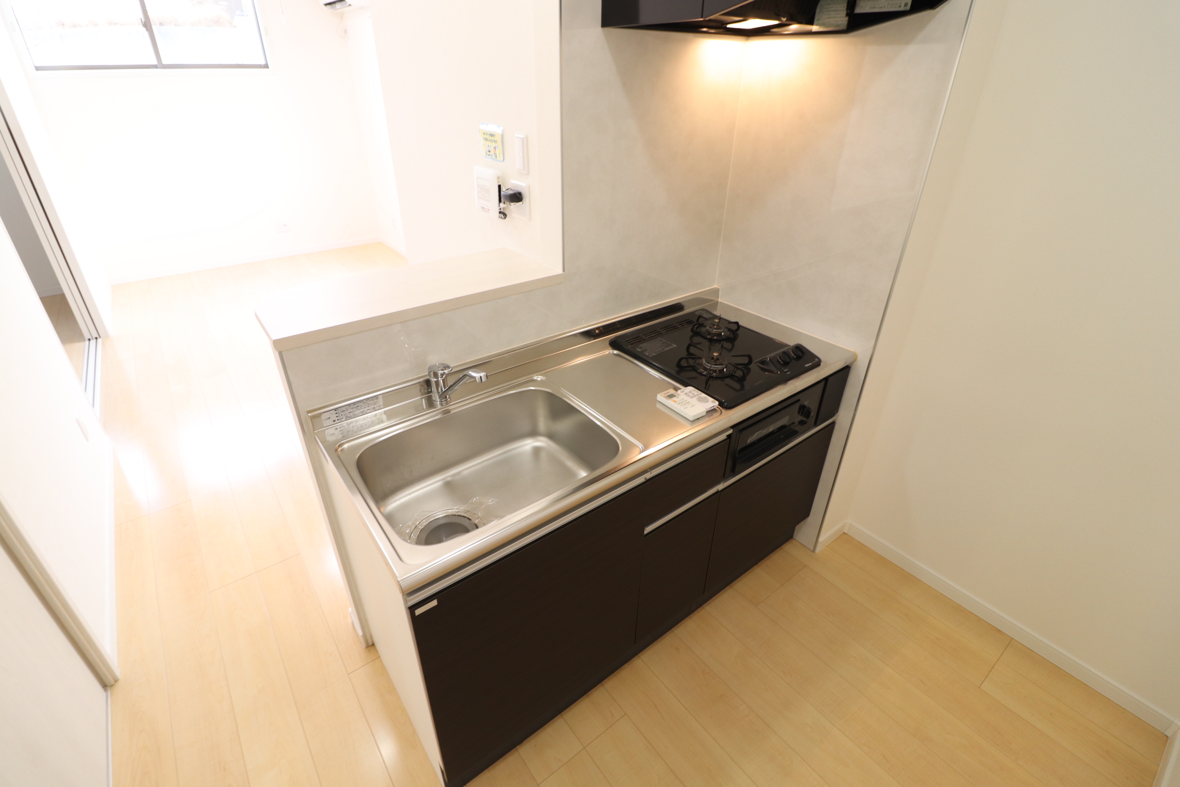 キッチン　２口ガスコンロで同時調理も可能♪