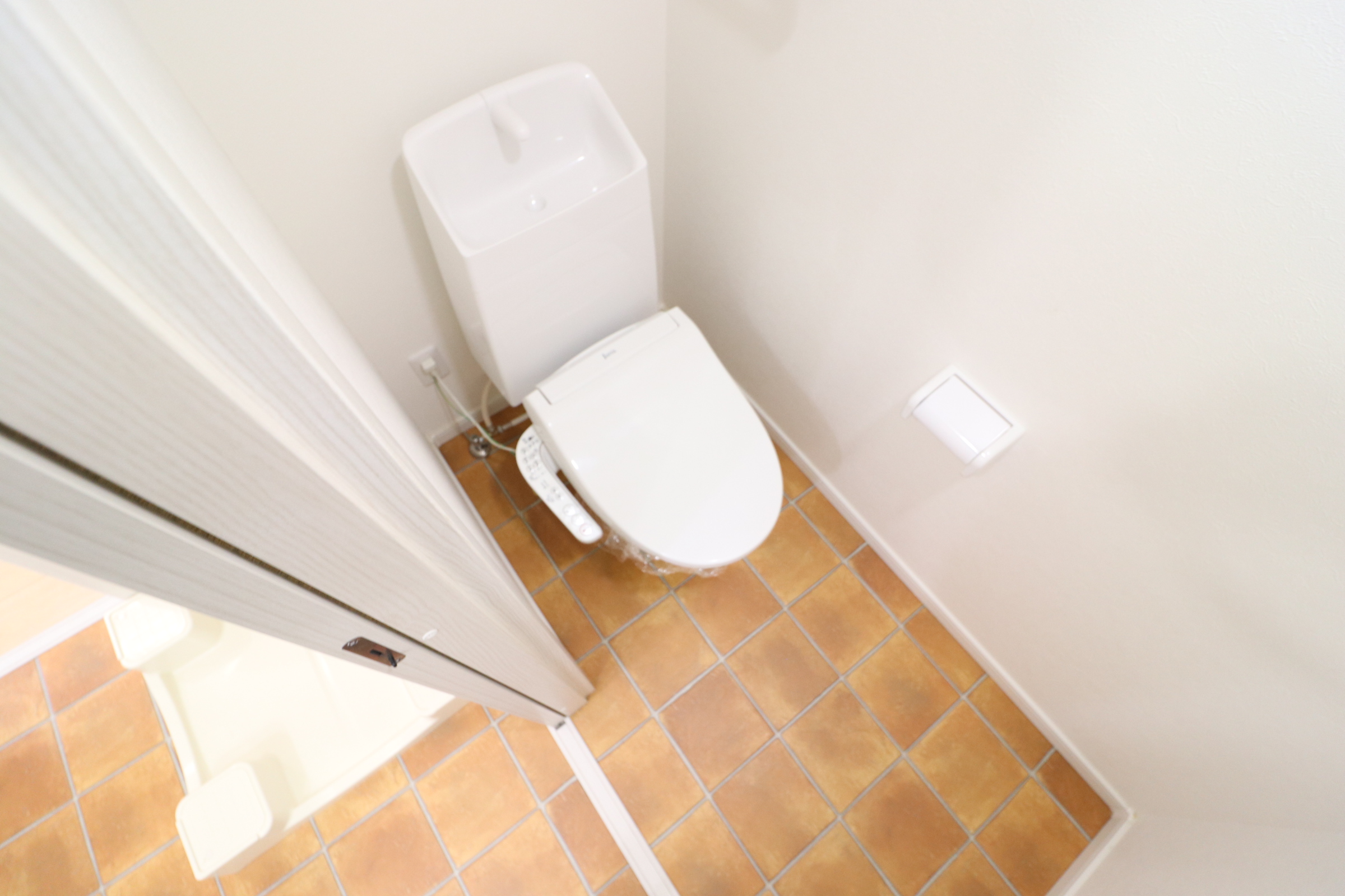 トイレ　温水洗浄便座で毎日快適にお使いいただけます♪
