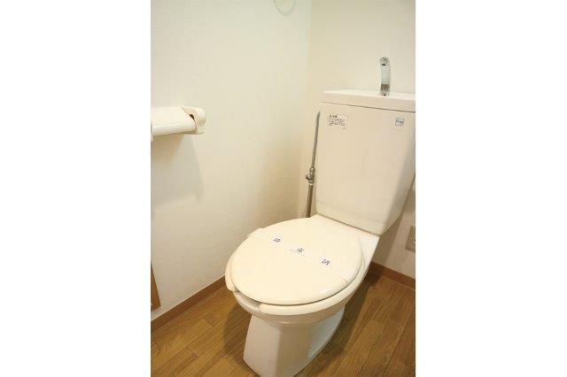 トイレ　バス・トイレは別でございます！※同タイプ別室写真