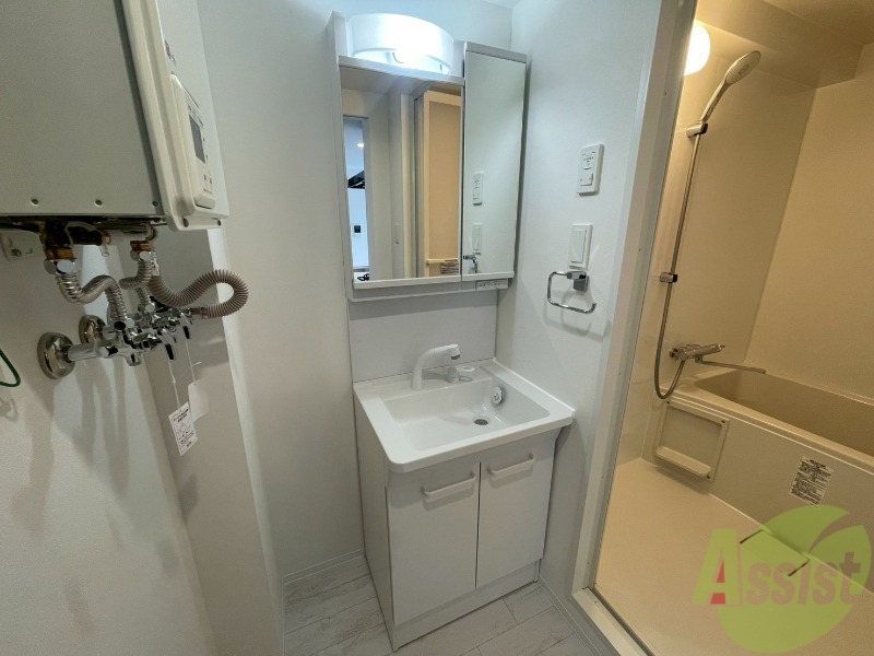 洗面設備　シャンプードレッサーで身支度もラクラクです！