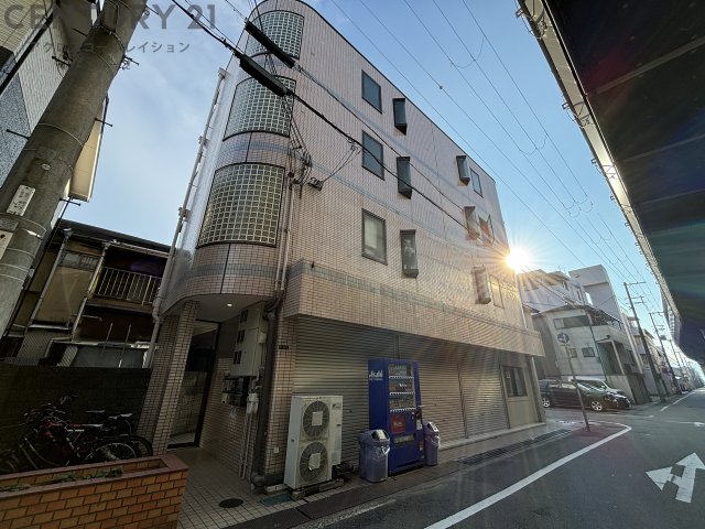 建物外観　安心のオートロック付き☆