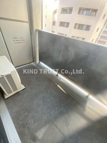 バルコニー　バルコニーからの眺めを楽しみながら食事をしませんか