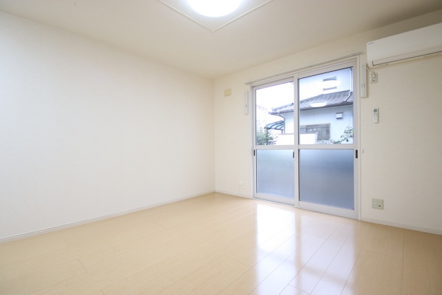 居室・リビング　※別室の参考写真の為、現況優先です。