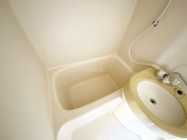 バス・シャワールーム　綺麗なトイレです☆